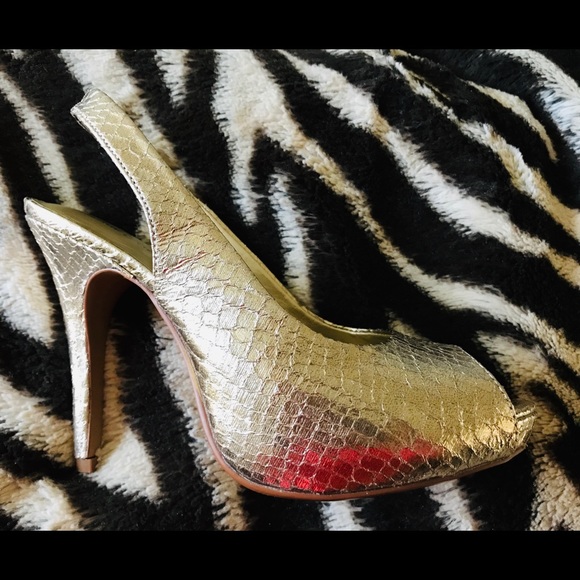 LULU TOWNSEND Gold REPTILE SLINGBACK Heels 7 - Picture 2 of 7